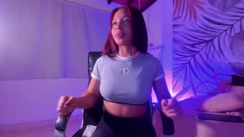 Kim online show from February 2025 03:45:02 PM