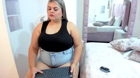 Snapshot of kimbrookss chatting on January 2025 02:23:01 PM KimBrooks online show from January 2025 02:23:01 PM