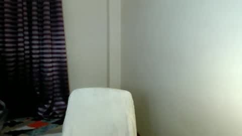 kimchie_21 online show from April 2026 11:16:02 AM