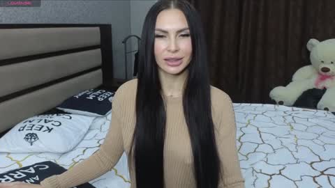 KIm online show from December 2024 01:33:01 PM