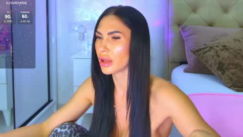 Snapshot of kimdavisbaby chatting on May 2026 04:02:02 PM KIm online show from May 2026 04:02:02 PM