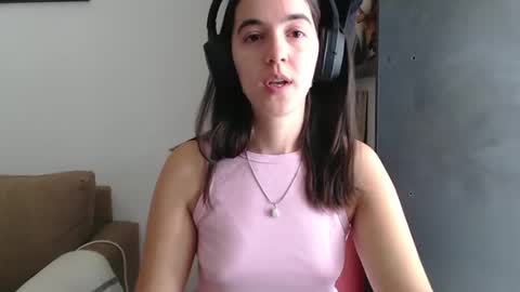 Snapshot of kimi_3_3 chatting on February 2026 12:35:01 PM kimi_3_3 online show from February 2026 12:35:01 PM