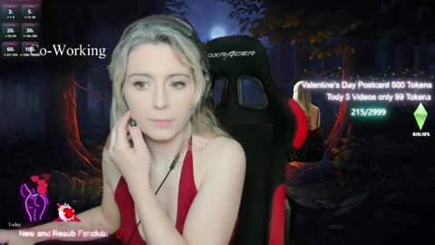 Snapshot of kimilee22 chatting on February 2025 04:53:02 PM Wolfs Girl online show from February 2025 04:53:02 PM