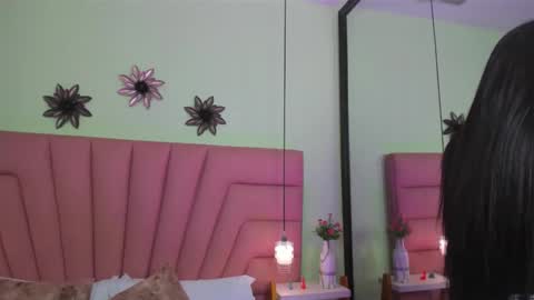 kimluna1 online show from March 2026 11:44:02 AM