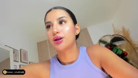 Kim  online show from January 2025 12:35:02 AM