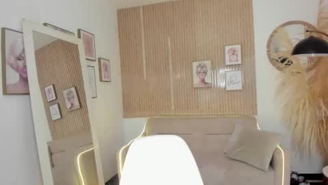 Kim  online show from January 2025 12:46:01 AM