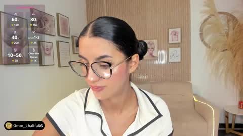 Kim  online show from February 2025 12:59:02 AM