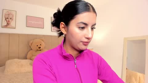 Kim  online show from March 2025 03:37:02 PM