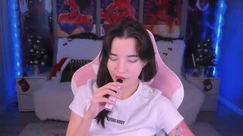 Snapshot of kimm_wong chatting on January 2026 07:45:02 AM kimm wong online show from January 2026 07:45:02 AM