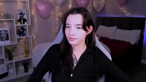 Snapshot of kimm_wong chatting on February 2026 02:43:01 AM kimm wong online show from February 2026 02:43:01 AM