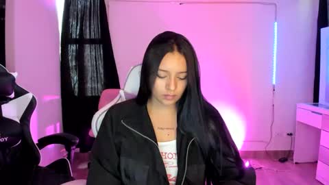 kimmi online show from January 2025 08:31:02 PM