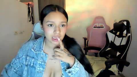 kimmi online show from September 2025 11:08:01 PM