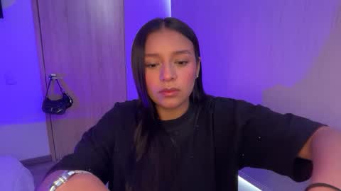 kimmi online show from June 2026 10:05:02 PM