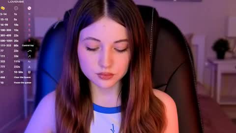 Snapshot of kimmie_shine chatting on May 2026 02:36:02 PM Your Kimmie follow me online show from May 2026 02:36:02 PM