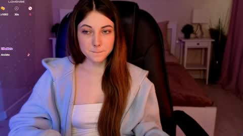 Snapshot of kimmie_shine chatting on May 2026 03:41:01 PM Your Kimmie follow me online show from May 2026 03:41:01 PM