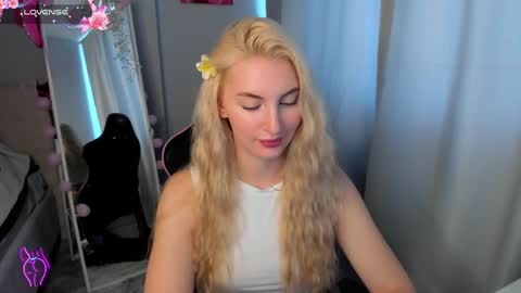 kimmy1_powell online show from June 2026 02:23:02 AM