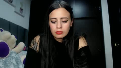 kelly online show from December 2024 02:02:02 AM