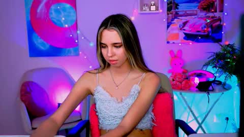 Snapshot of kimporins chatting on February 2026 12:43:02 PM kimporins online show from February 2026 12:43:02 PM