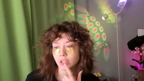 kina_ka online show from October 2025 06:11:02 AM