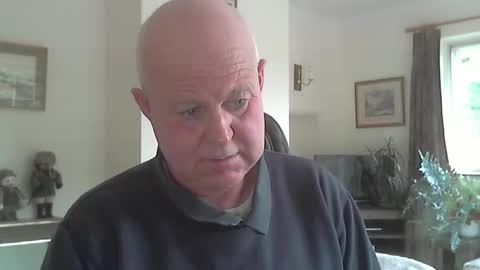 Snapshot of kindahairy4u chatting on October 2025 02:30:01 PM kindahairy4u online show from October 2025 02:30:01 PM