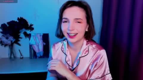 Hazel online show from October 2025 08:15:02 AM