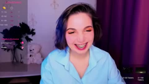 Hazel online show from November 2025 08:24:01 AM