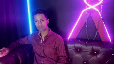 Snapshot of king2_and_queen2 chatting on November 2025 02:47:02 AM NIKKY AND MAIK online show from November 2025 02:47:02 AM