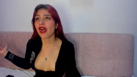 Snapshot of king2_and_queen2 chatting on December 2025 02:42:02 AM NIKKY AND MAIK online show from December 2025 02:42:02 AM