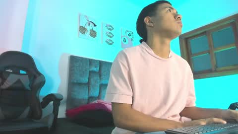 Snapshot of king_ares1 chatting on April 2026 11:04:02 AM king_ares1 online show from April 2026 11:04:02 AM