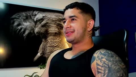 Angel Falconer online show from November 2025 01:07:02 AM