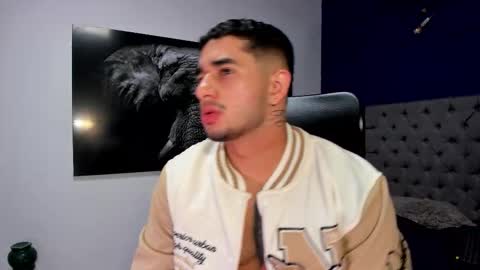 Angel Falconer online show from December 2025 03:04:02 AM