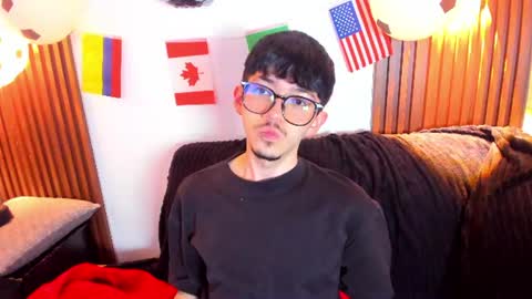 King  online show from July 2026 12:13:01 PM