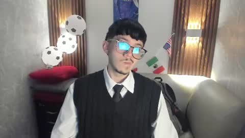 King  online show from July 2026 12:09:01 PM