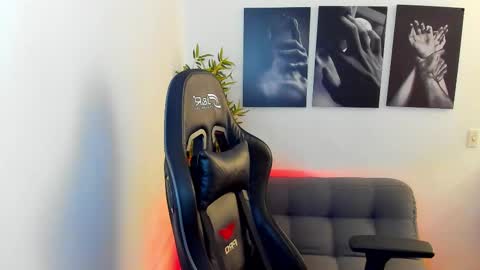 king_of_kings__ online show from February 2025 03:28:01 AM