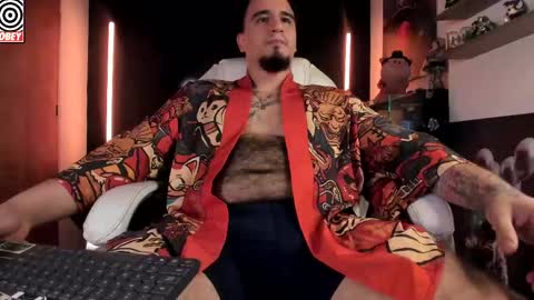 King Bear online show from April 2026 03:34:01 AM