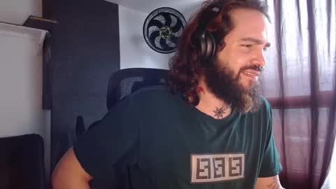 Snapshot of kingcat420 chatting on November 2025 05:04:01 PM Jake online show from November 2025 05:04:01 PM