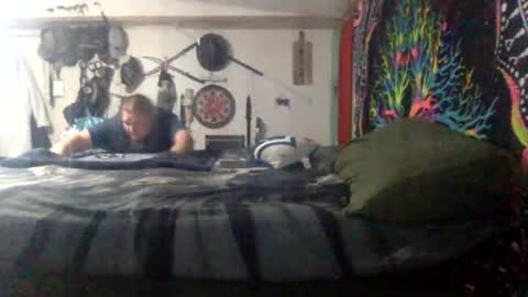 Snapshot of kingdawgg77 chatting on June 2026 04:42:02 AM Jerry online show from June 2026 04:42:02 AM