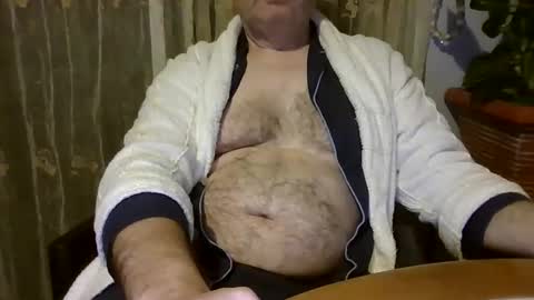 Snapshot of kingdonn1 chatting on December 2025 10:48:01 PM Don online show from December 2025 10:48:01 PM