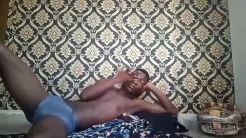 Snapshot of kingemizzy chatting on October 2025 06:52:02 AM kingemizzy online show from October 2025 06:52:02 AM