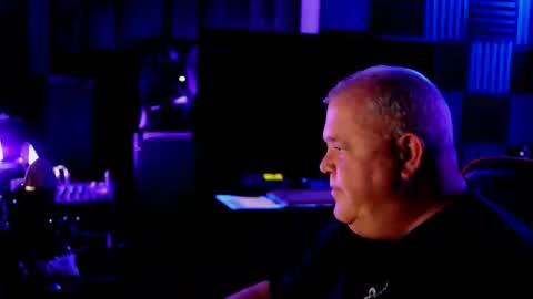 King James VIII online show from October 2025 04:02:01 AM