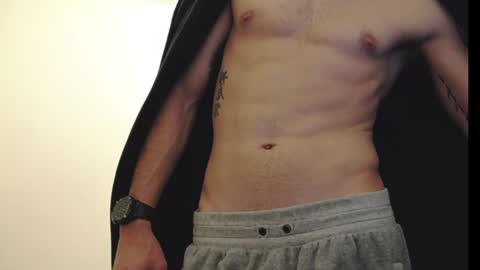 Snapshot of kingkarlos_ chatting on December 2024 10:28:01 PM KingKarlos online show from December 2024 10:28:01 PM