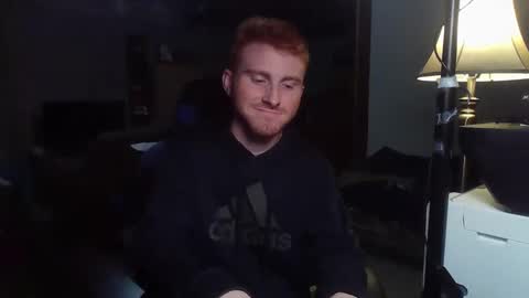 Snapshot of kingoffootfetish chatting on December 2024 08:05:01 AM Master King Tommy online show from December 2024 08:05:01 AM