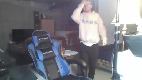 Snapshot of kingoffootfetish chatting on January 2025 07:17:01 AM Master King Tommy online show from January 2025 07:17:01 AM