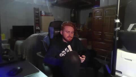 Snapshot of kingoffootfetish chatting on February 2025 08:03:01 AM Master King Tommy online show from February 2025 08:03:01 AM