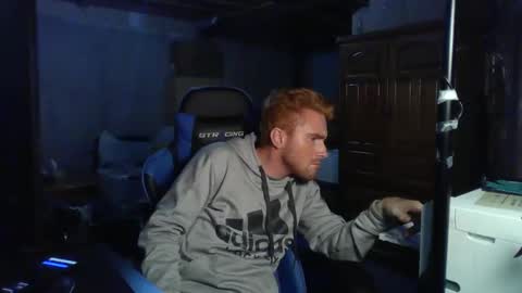 Snapshot of kingoffootfetish chatting on October 2025 01:39:02 AM Master King Tommy online show from October 2025 01:39:02 AM