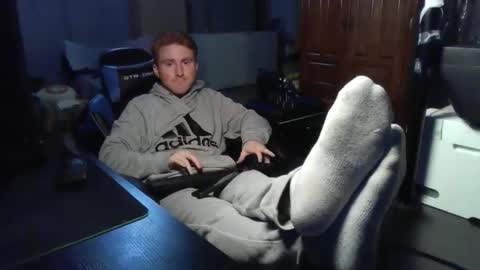 Snapshot of kingoffootfetish chatting on December 2025 09:03:01 AM Master King Tommy online show from December 2025 09:03:01 AM