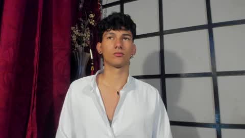 Snapshot of kingparker1 chatting on December 2024 04:32:02 AM A L E X online show from December 2024 04:32:02 AM