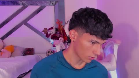 Snapshot of kingparker1 chatting on January 2025 01:47:01 AM A L E X online show from January 2025 01:47:01 AM