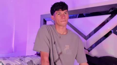 Snapshot of kingparker1 chatting on January 2025 04:25:01 AM A L E X online show from January 2025 04:25:01 AM