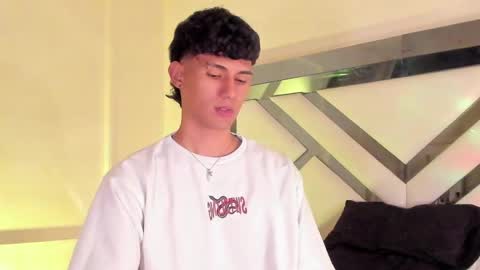 Snapshot of kingparker1 chatting on February 2025 06:28:01 AM A L E X online show from February 2025 06:28:01 AM